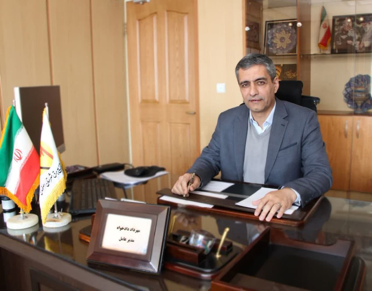 افتتاح ۲۰۰ پروژه برقرسانی در اصفهان همزمان با دهه فجر