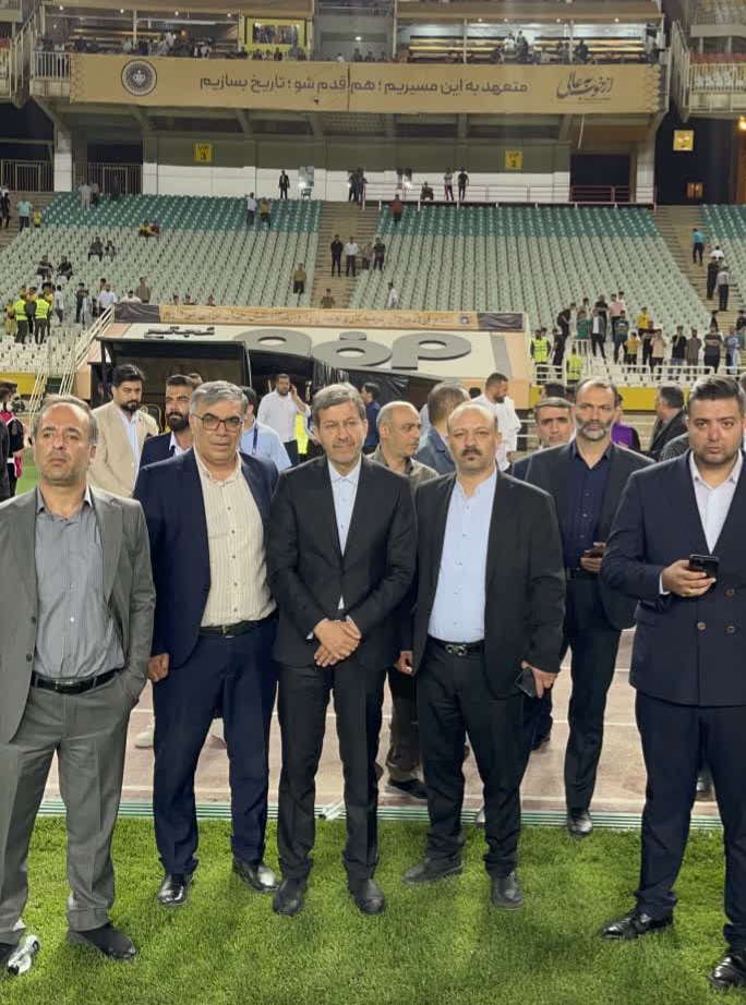 پیام تبریک استاندار اصفهان به مناسبت کسب عنوان نایب قهرمانی تیم فوتبال سپاهان و راهیابی به مسابقات آسیایی
