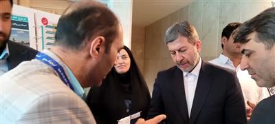 بازدید استاندار اصفهان از غرفه شركت توزیع برق استان اصفهان