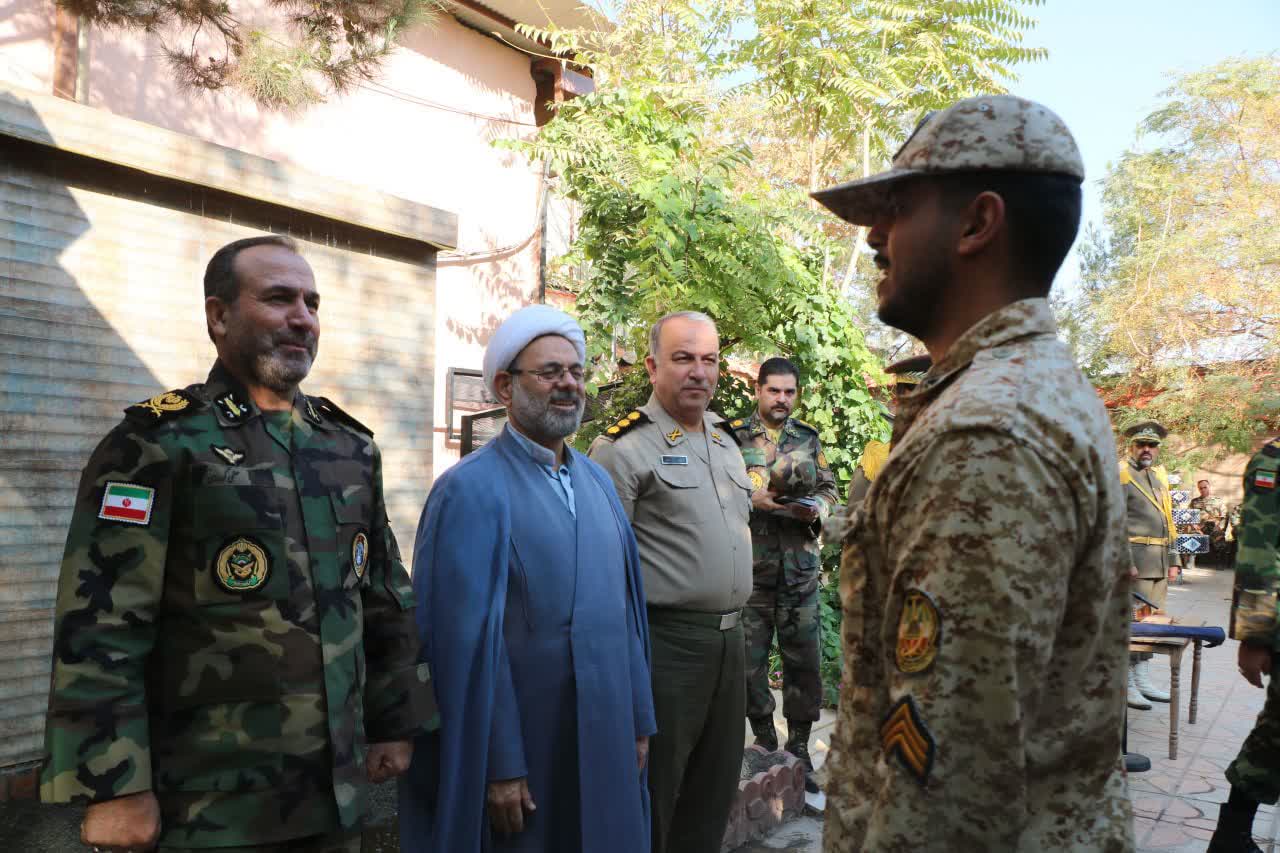 تجلیل از سربازان نمونه گردان پشتیبانی گروه ۴۴