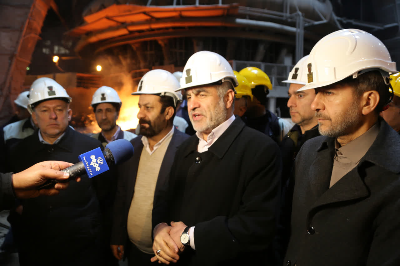 رفع مشکلات ذوبآهن اصفهان در اولویت برنامههای وزارت صمت باشد