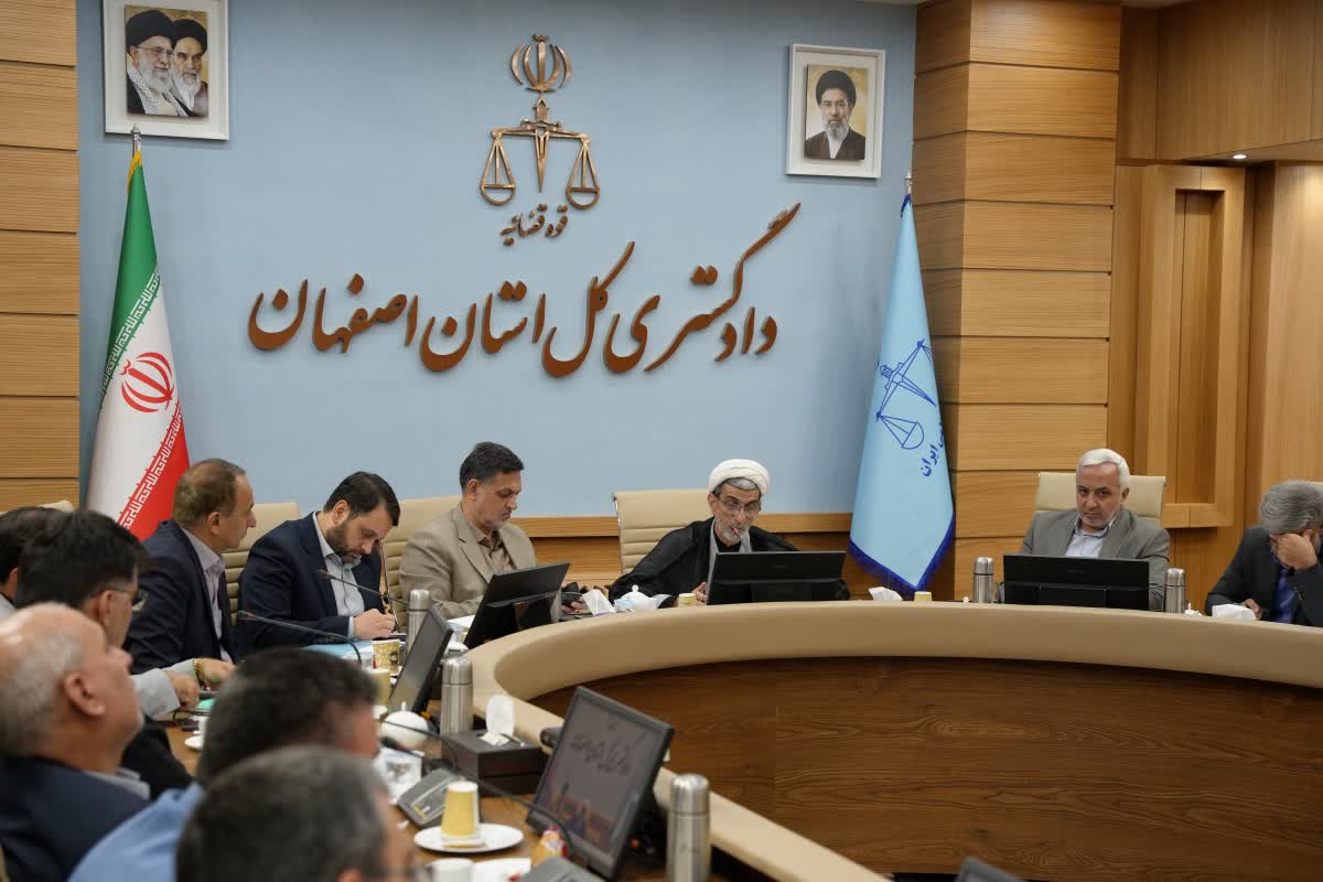 با عاملان آتش‌سوزی‌های عمدی قاطعانه برخورد می‌کنیم