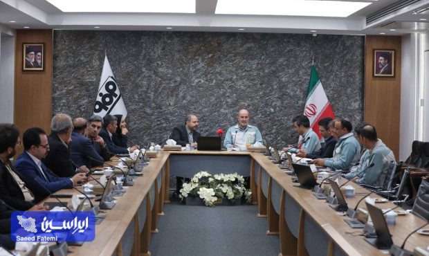 نشست مشترک دانشگاه آزاد اسلامی و فولاد مبارکه برای توسعه همکاریهای فناورانه