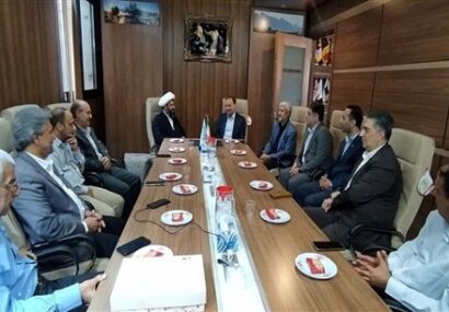 حضور مدیر مخابرات منطقه اصفهان در مجتمع فرهنگی مطبوعاتی اصفهان به مناسبت روز خبرنگا
