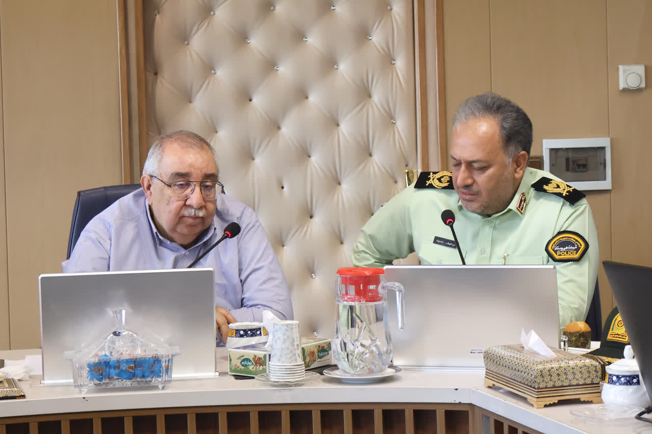 دیدار فرمانده انتظامی استان اصفهان با رئیس دانشگاه علوم پزشکی/ قدردانی از «سفیران سلامت» در روز پزشک