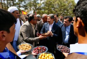 بازدید معاون رئیسجمهور و استاندار اصفهان از اردوی کشوری دانشآموزان عشایر پسر